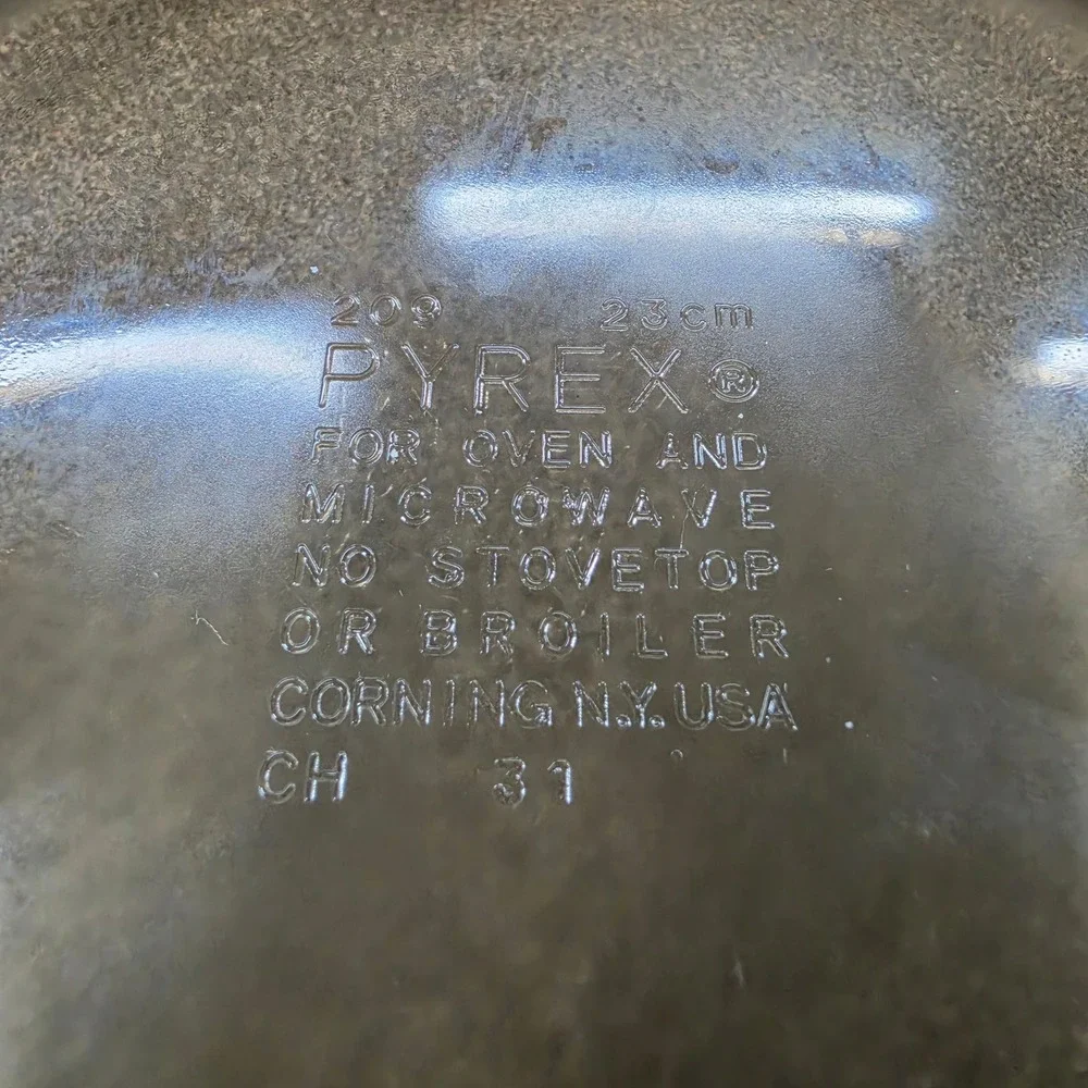Pyrex Pie Plate Home 9in Brown Excellent Fireside Smoked Glass 209 23cm USA